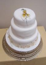 Cala Lily and Beads Wedding Cake  Ref IC003