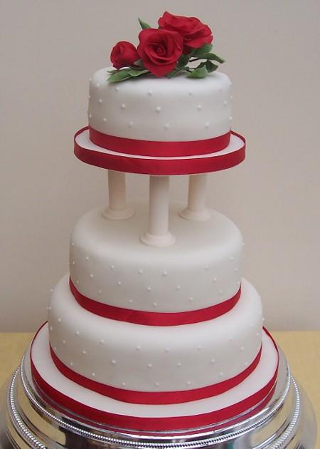 Rose Wedding Cake  Ref IC017