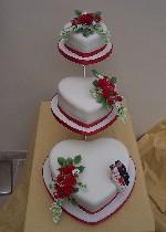 Heart and Red Roses Wedding Cake  Ref IC022