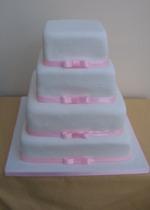 Elegant Sqaure Wedding Cake Ref IC037