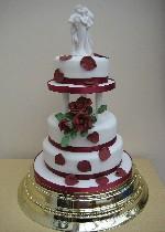 Burgundy Rose Wedding Cake  Ref IC057