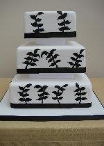 Black and White Wedding Cake Ref IC060