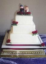 Bride and Groom Cake     Ref   IC001