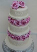 Three tier traditional rose cake REF IC091