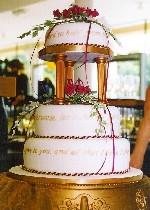 Golden Vows Wedding Cake  Ref IC720