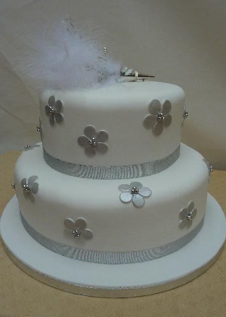 Silver Blossom Cake IC109